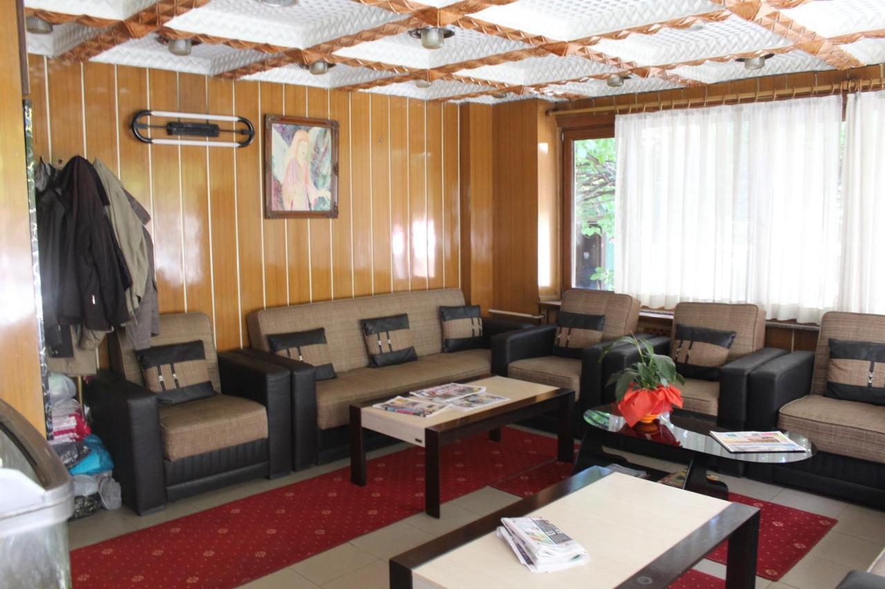 Hotel Surucu Istanbul Ngoại thất bức ảnh